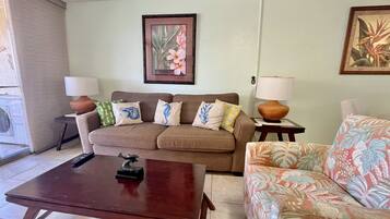 Condo, 2 Bedrooms | Living area | Smart TV