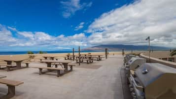 Bloc d'apartaments, 2 dormitoris | Servei de restauració a l'aire lliure