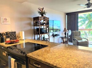 Condo, 1 Bedroom | Private kitchen | Fridge, oven, coffee/tea maker, toaster