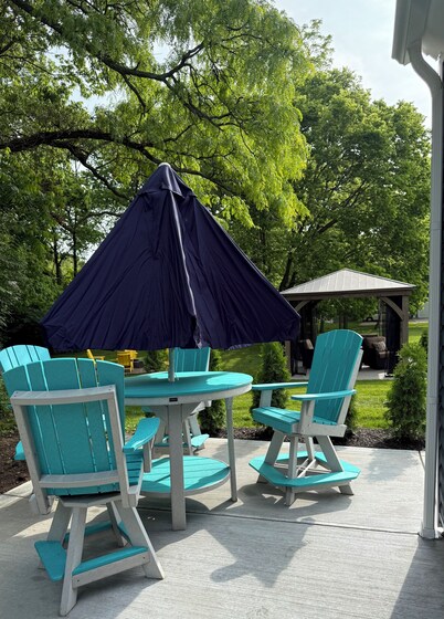 Walk to Muirfield – Backyard Pavilion & 2 Fire Pits for Ultimate Relaxation!