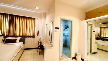 Phòng đôi Executive | Bộ đồ giường cao cấp, chăn bông, nệm Select Comfort, bàn