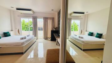 Phòng đôi Cao cấp | Hiên