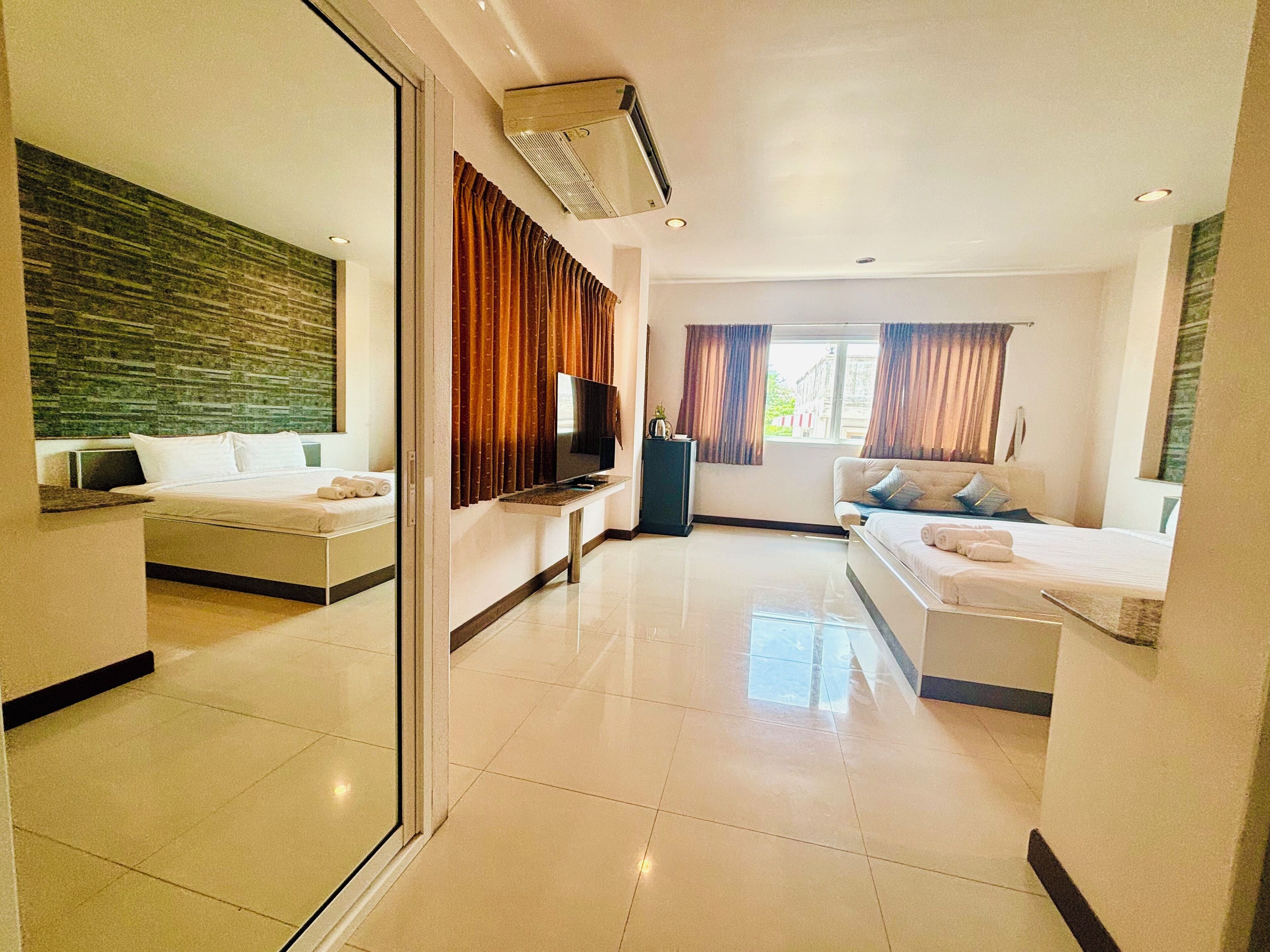 Chambre Double Familiale, vue ville | Équipements de la chambre