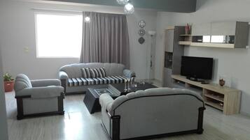 House, Accessible | 3 bedrooms, desk, soundproofing