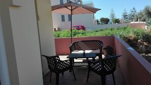 Casa, accessibile ai disabili | 3 camere, una scrivania, insonorizzazione