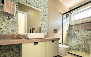 Towels, soap, toilet paper - Your private rooftop hideaway in the heart of Rio. (Centro Rio de Janeiro)