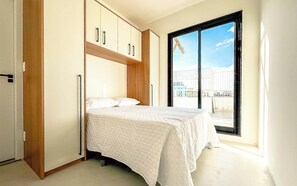 2 bedrooms, WiFi, bed sheets - Your private rooftop hideaway in the heart of Rio. (Centro Rio de Janeiro)