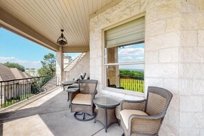 Terrace/patio - Spacious 4.5-Acre Estate Near Dallas w/ Pool, Spa, Theater, Gym & Guest House (Forney)