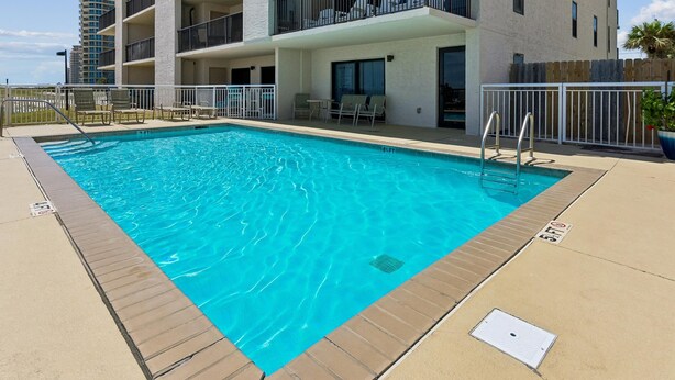 Pool - Ocean Breeze East 602, 2BD/2BA, Gulf-Front, Pool + Private Beach Access (Perdido Key)