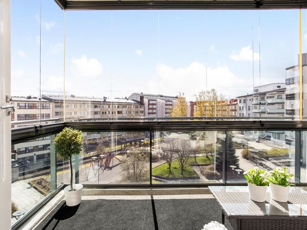 コンフォート アパートメント 1 ベッドルーム バルコニー コートヤードビュー | テラス / パティオ