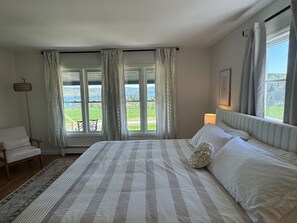 3 soverom, skrivebord, strykejern/-brett og wi-fi (inkludert)