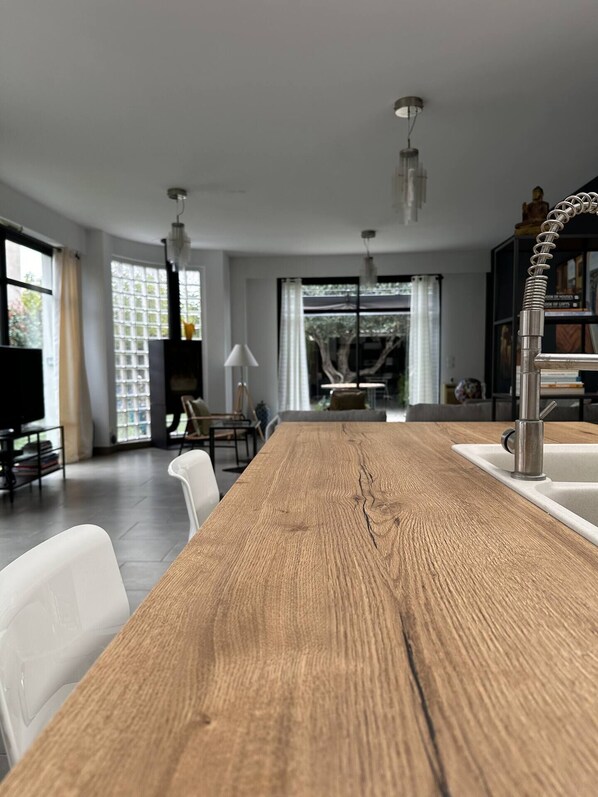 Interior - Nice Living Hôtel Particulier Piscine (Saint-Laurent-du-Var)