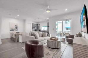 Casa, diversos llits (Azul Townhomes A3 and A4 - Sunrise/Su) | Sala d'estar