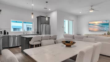 House, Multiple Beds (Azul Townhomes A3 and A4 - Sunrise/Su) | Interior