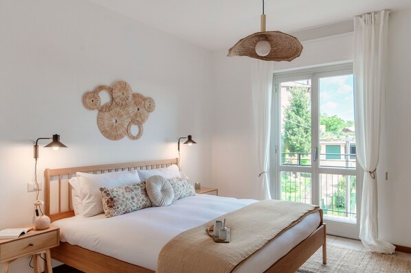 Apartment, Hill View | Premium bedding, down comforters, desk, iron/ironing board - Moonlight (San Fermo della Battaglia)