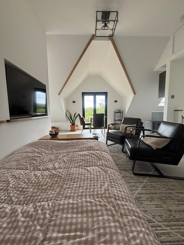 1 dormitorio, tabla de planchar con plancha, wifi gratis y ropa de cama