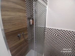 Comfort Double or Twin Room | Bathroom | Shower, hair dryer, slippers, towels