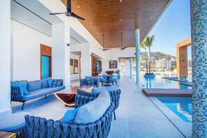 A heated pool - Rooftop Pool + Gym | Romantic Zone Gem (Puerto Vallarta)