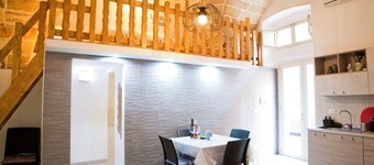 Once upon a time. Apartment with typical star vault and barrel vault.