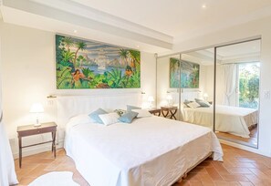 5 Schlafzimmer, Bügeleisen/Bügelbrett, kostenloses WLAN, Bettwäsche