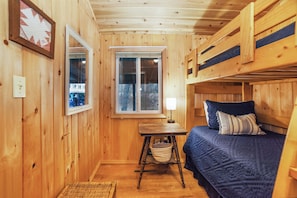 3 quartos, Wi-Fi de cortesia, roupa de cama