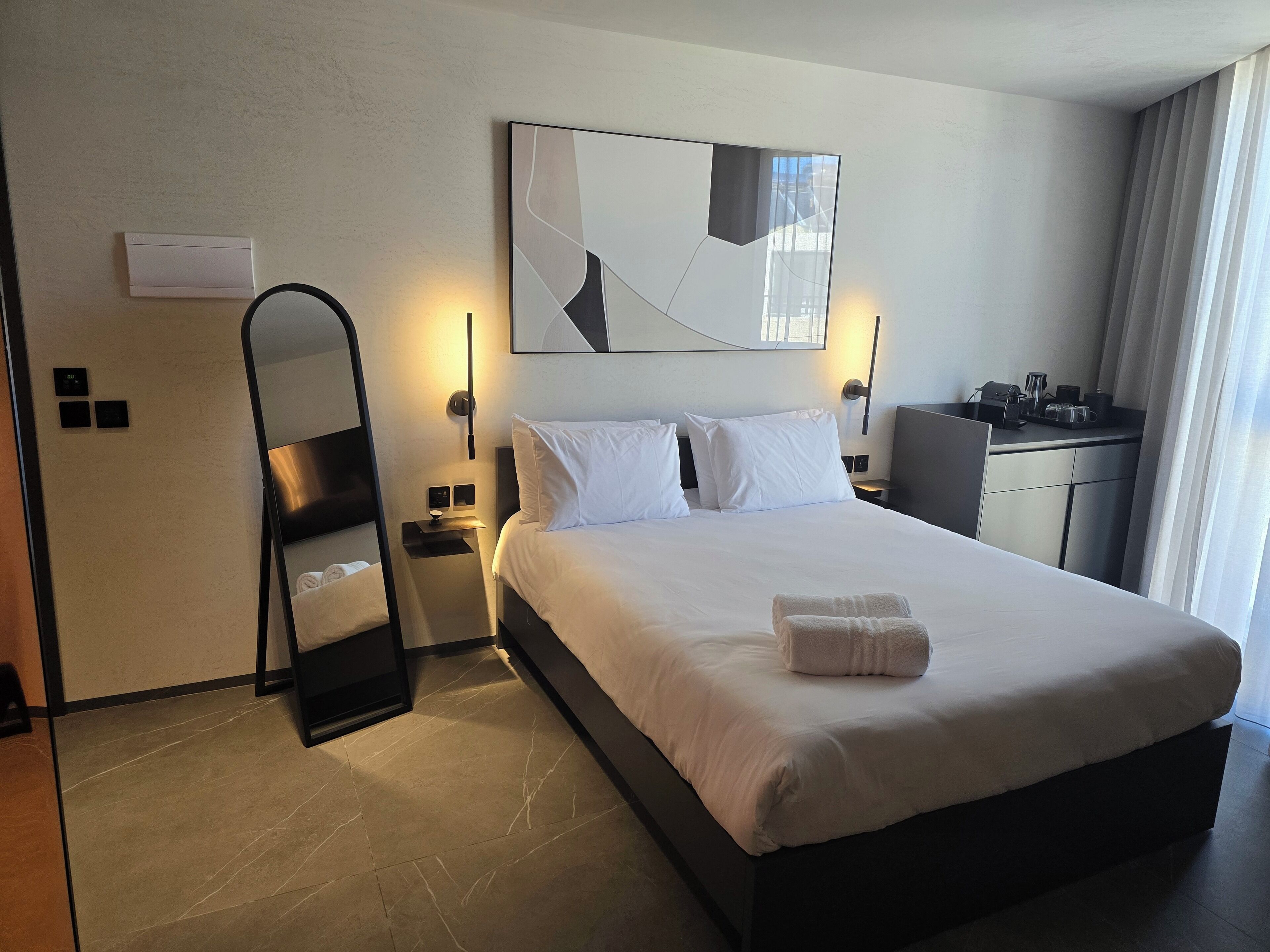 Minibar, in-room safe, desk, laptop workspace