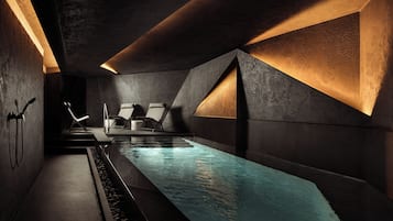 Innenpool, AuĂenpool