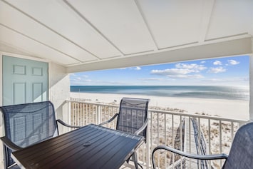 main level-balcony-126987_133