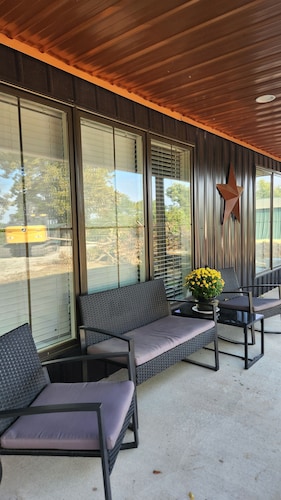 Current River Retreat