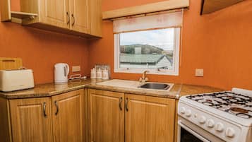 Cookware/dishes/utensils