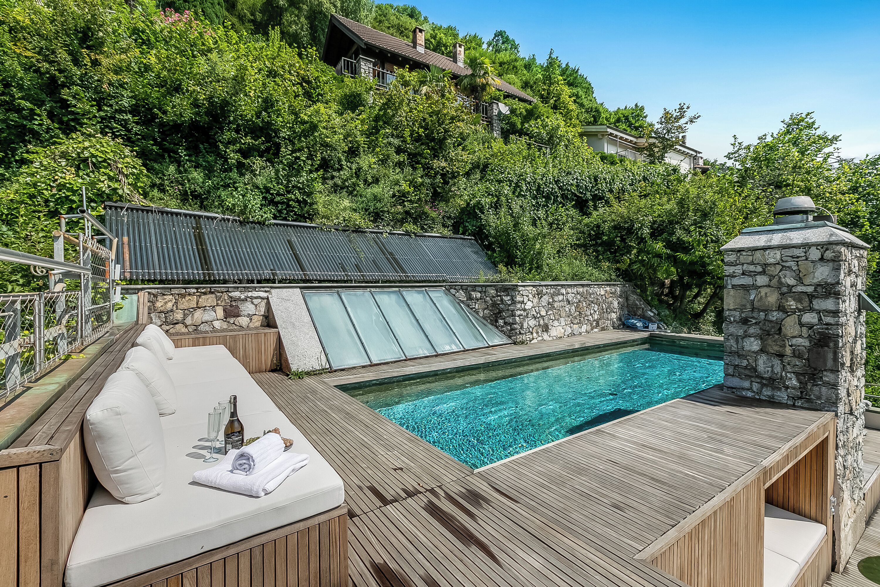 Villa Familiale, plusieurs chambres, côté montagne (Villa Skyline - Pool - Lakeview -) | Piscine
