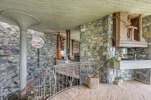 Villa Familiale, plusieurs chambres, côté montagne (Villa Skyline - Pool - Lakeview -) | Intérieur