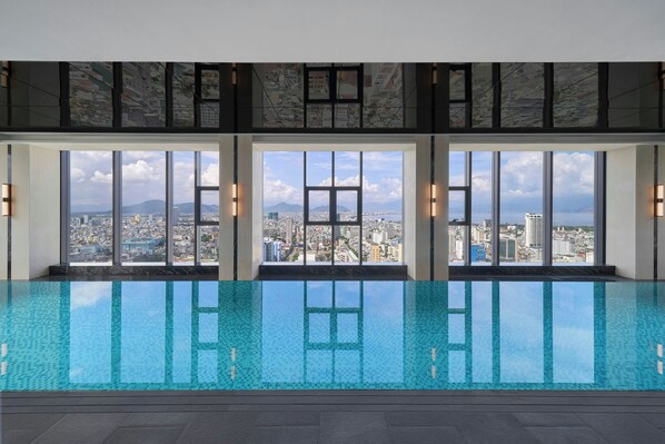 Innenpool, Außenpool