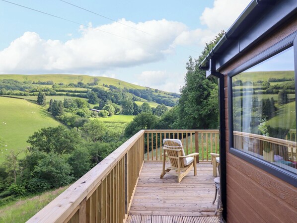 Cottage | Property grounds