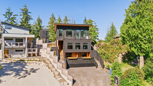 Black Pearl #1-Studio I Sun Deck I Little Beach