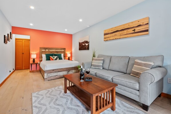 1 bedroom, free WiFi, bed sheets