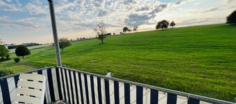 With dog! - Apartment with garden view