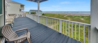 Whispering Sands Beachfront | Community Pool