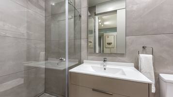 Basic Apartment, Balcony | Bathroom