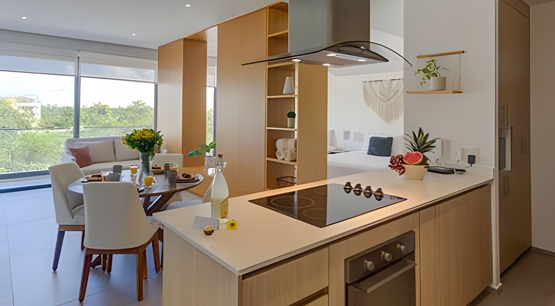 Kühlschrank, Mikrowelle, Wasserkocher mit Kaffee-/Teezubehör