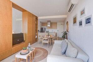 TV, offices - Waterfront condo w/ balcony & beach access (Nuevo Vallarta)
