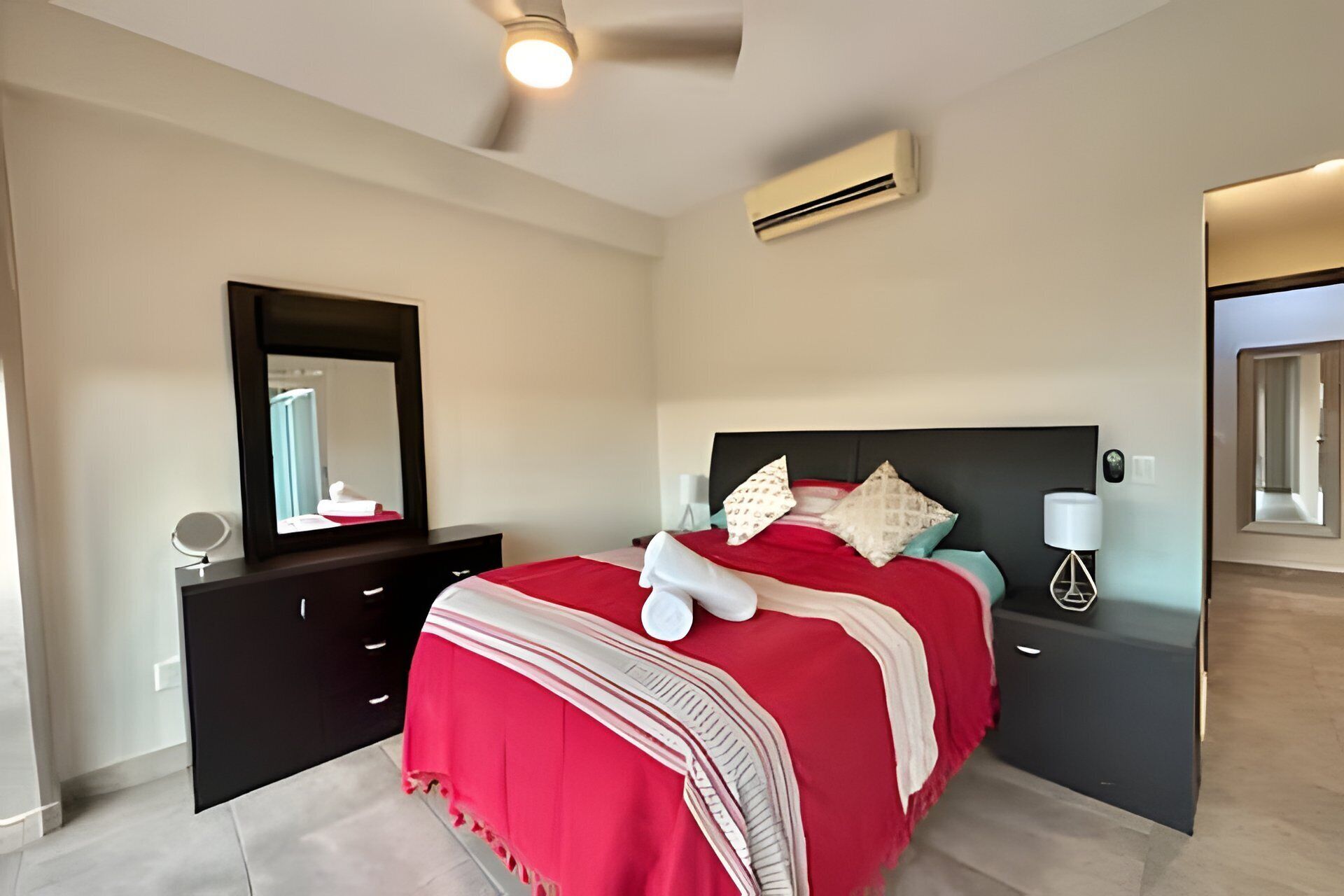 2 dormitoris, Internet i roba de llit 