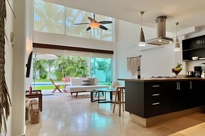 Réfrigérateur, micro-ondes