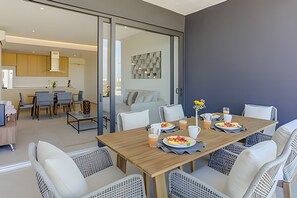 تناول الطعام