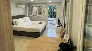1 bedroom, iron/ironing board, WiFi, bed sheets - Studio next to the Beach (Vouliagmeni)