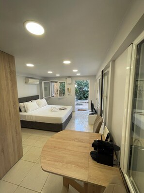 1 chambre, fer et planche à repasser, Wi-Fi, draps fournis