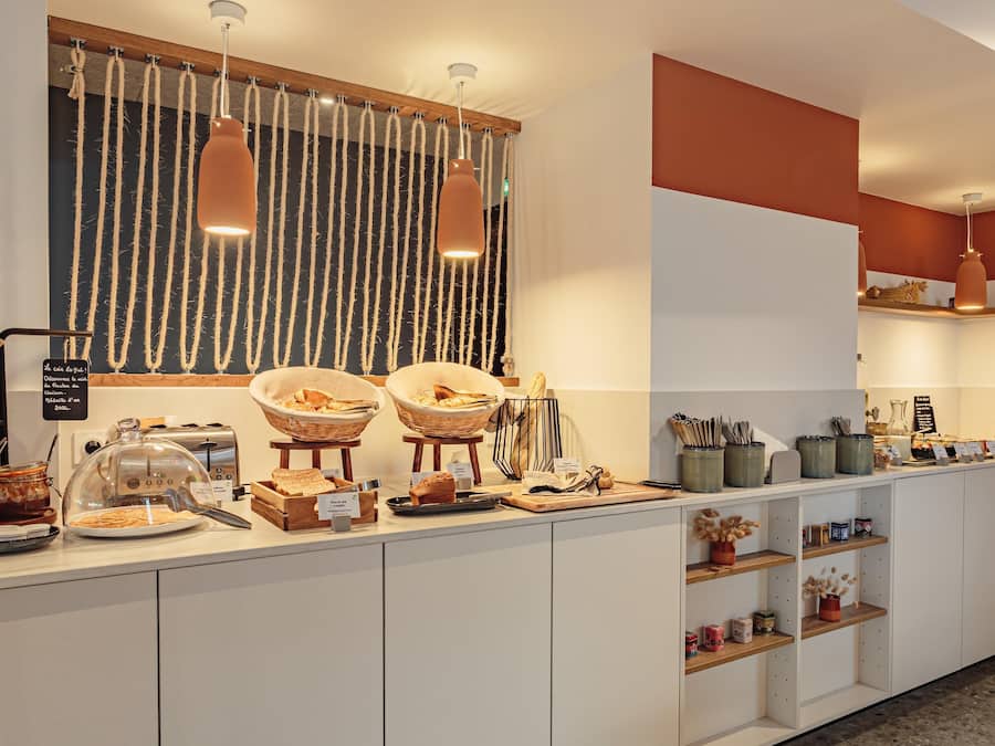 Daily buffet breakfast (EUR 14.90 per person)