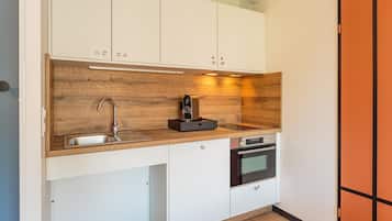 Family Room, Multiple Beds (Superior) | Private kitchenette