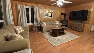 Smart TV y chimenea