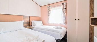 Aquadrome Abode - Billing Aquadrome